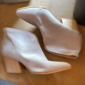 Women's gray Ankle Boots